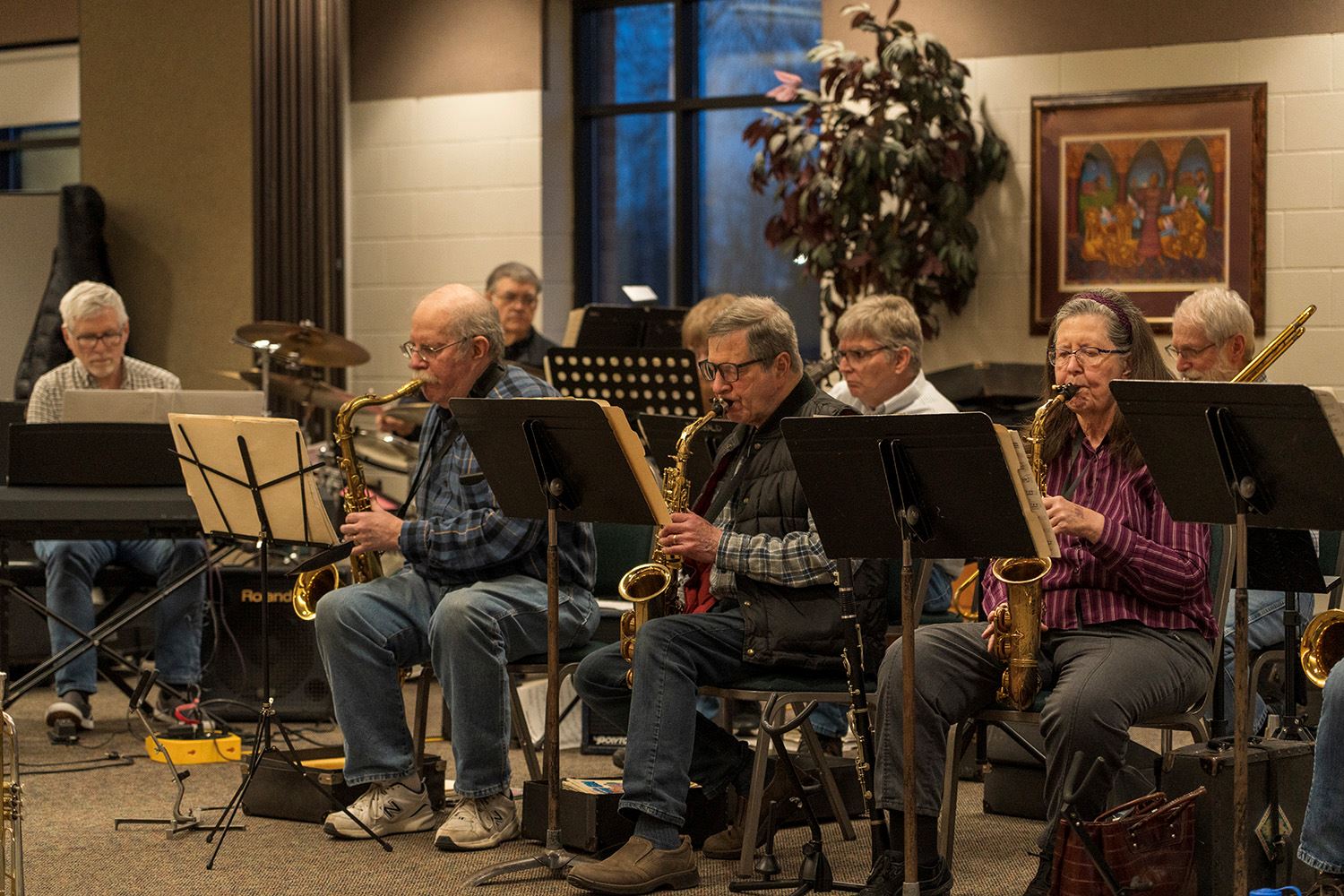 Roseville Big Band rehearses with Director Glen Newton.